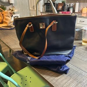 Dooney & Bourke Bag